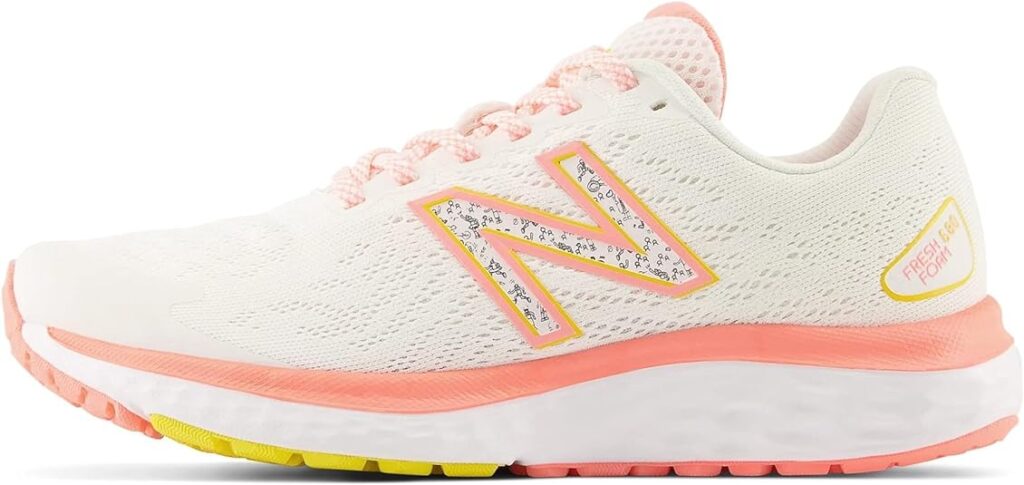 New Balance Fresh Foam 680 V7 de color blanco